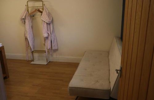 The Lodge - 2 acres of garden with hot tub and fire pit and BBQ - Foto 4