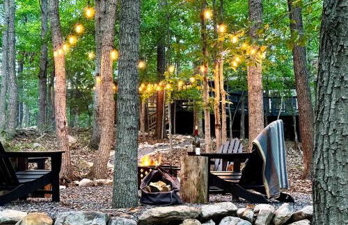 Rustic Mountain Cabin with Porch & Fire Pit in New Market, Virginia - Photo 11