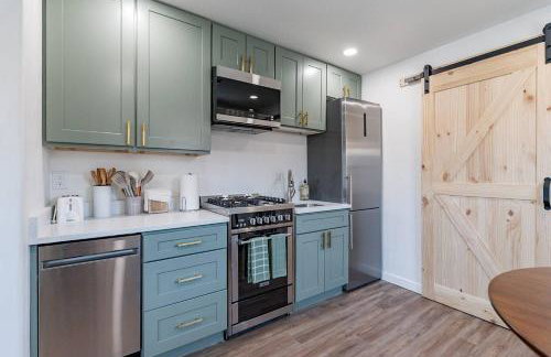 Downtown Bungalow -Duplex - EV Charger - Foto 73