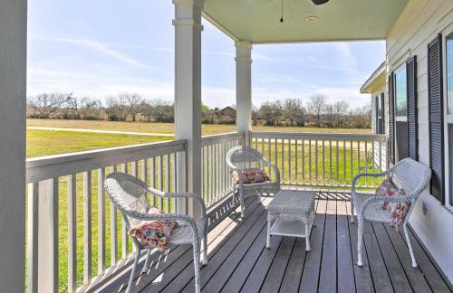 Spacious Texas Getaway with Fire Pit and Pond! - Foto 2