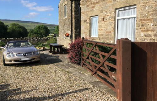 Glen Cottage - Photo 1