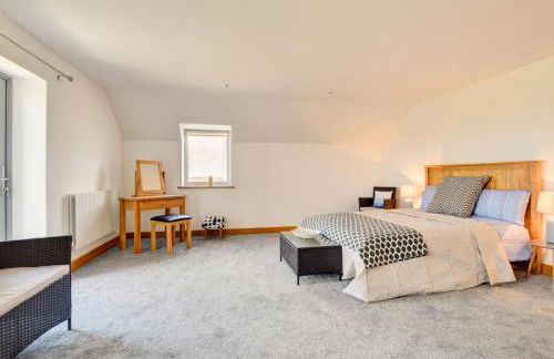 Llanddygfael Hir - Photo 27