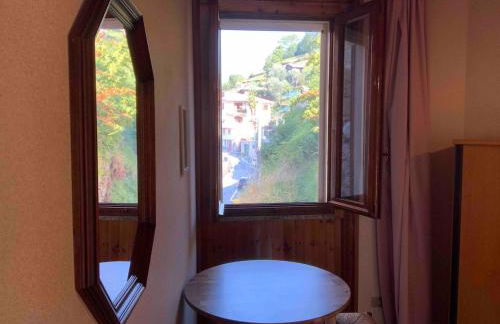 Bellano Cottage - With Private Garden and Garage - Foto 24