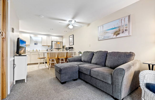 All is Wells Incredible Location! Walk to Beach - Photo 16