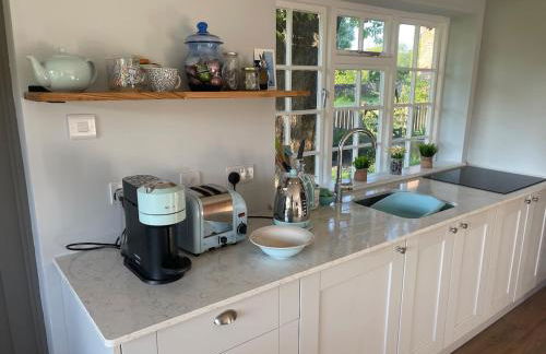 Motts Lodge - Photo 9