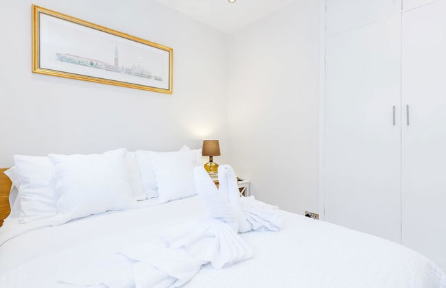 Beautiful House in Heart of Mayfair - Photo 2