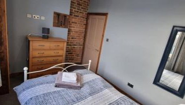 Two Bedroomed Loft Apartment - The Old Drill Hall Ryde - Foto 4