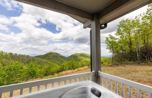 Mountain Top Escape w Hot Tub, Fireplace and Views - Foto 14