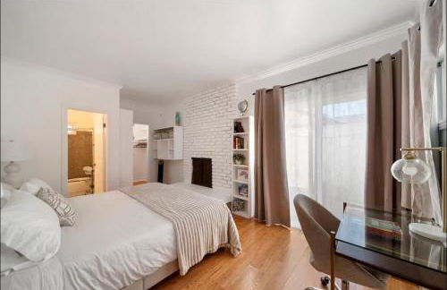 Steps to Sand Cozy 3BR Partial Ocean Views - Foto 35