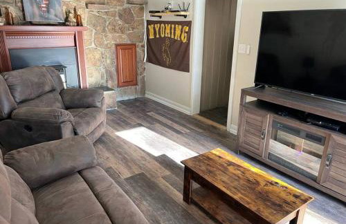 Cozy Tree-Area Home in Laramie - Foto 31