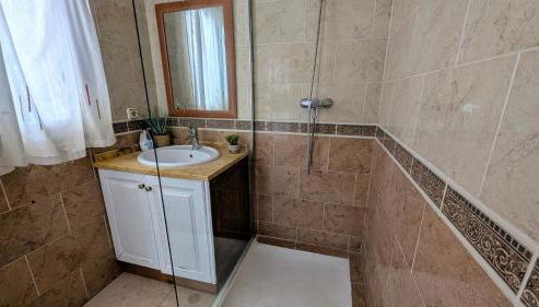 Ibiza Sunshine Hideaway - Photo 2, Shower