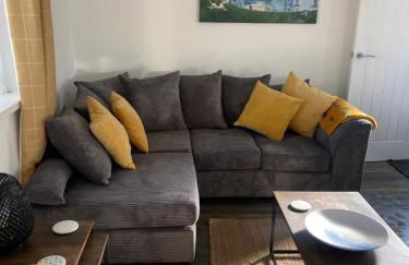 44 Gower holiday village Ty Gŵyr Cosy 2 bedroom Chalet with a seasonal indoor pool - Foto 4