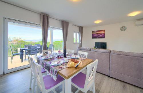 Holiday home Elena with pool - Photo 14