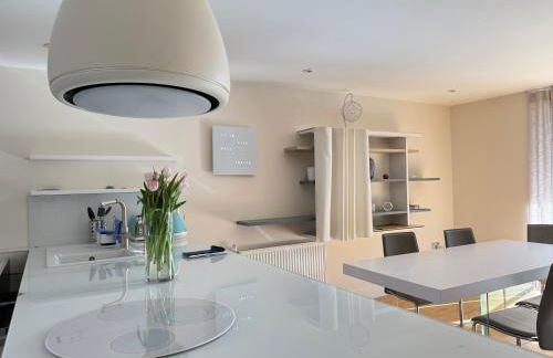 Luxury 3-BR near Tower Bridge Family & Business Ready - Foto 9