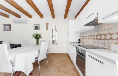 Holiday House with Private Pool Villa Ladybug - Foto 24