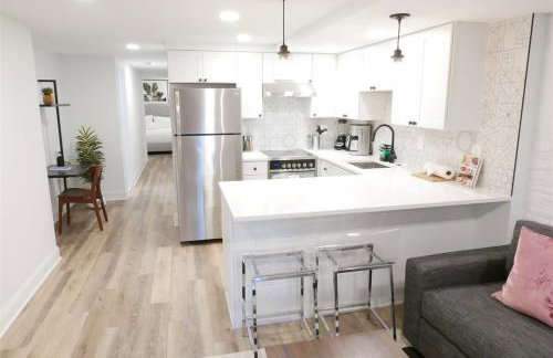 On DCs Doorstep Family Friendly 2 bed Cap Hill Apt - Permit - Foto 12