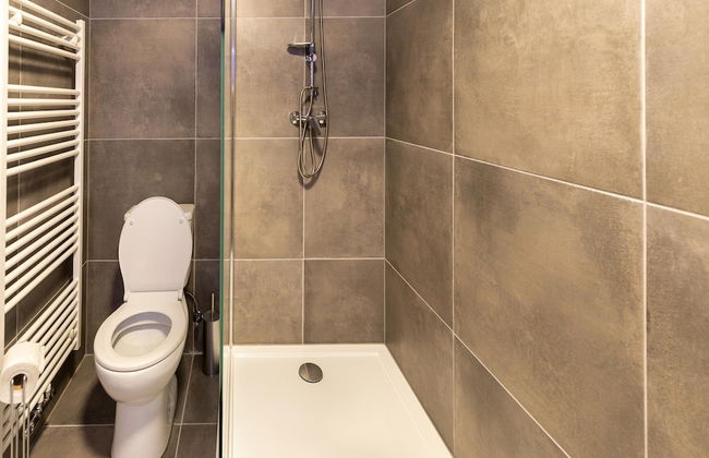 Duplex Apartment in the Shopping Street of Maasmechelen - Foto 47