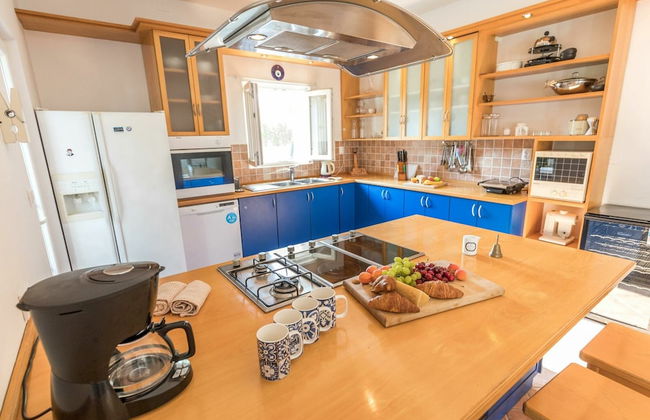 Pool Villa in Sibenik Near Lake - Photo 10