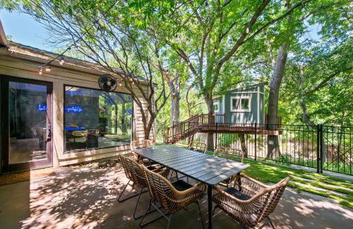 Garland Treehouse Villa: Patio Feasts & Creekside by Vacation Your way - Foto 56