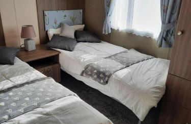 Luxury Lodge sea view at Bideford Bay Hoilday Park Parkdean Resorts - Foto 16