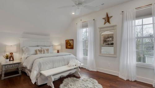 The SoFay Farmhouse- 1 MI From U of A - Foto 4