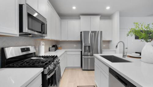 Lux Cozy Home l SE Austin near F1-COTA-ABIA-Tesla - Foto 2, stove, dishwasher, toaster