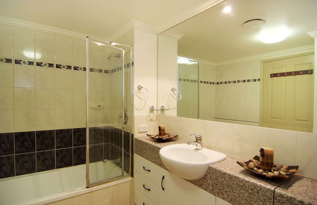 The Mediterranean Beachfront Apartments - Foto 42