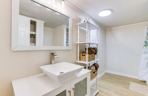 Crosby Huffman Hideaway Serene Escape with Yard - Foto 15