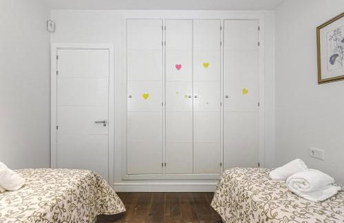 Villa Eleonora, Luxury Villa with Heated Pool Ocean View in Adeje, Tenerife - Foto 47