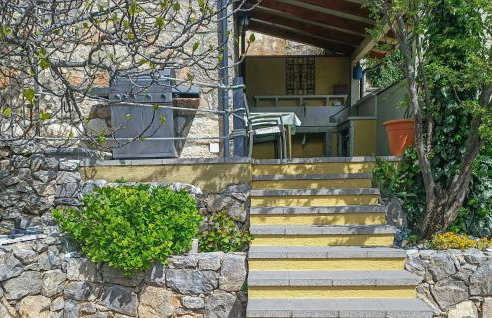 Cozy Home In Veli Dol With Jacuzzi - Foto 14