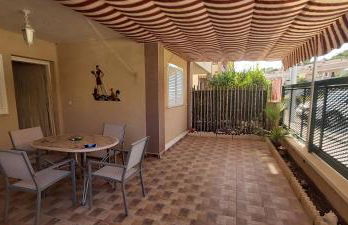 Adosado con piscina y terraza a 700m de la playa - Foto 14