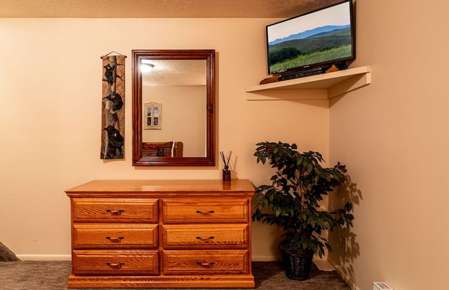 Huckleberry House - Photo 6