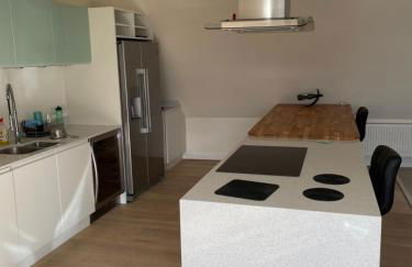 Spacious penthouse with great views of the Cathedral - Foto 8