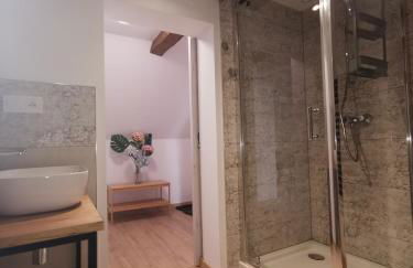 Under the Hill 3 - Foto 45