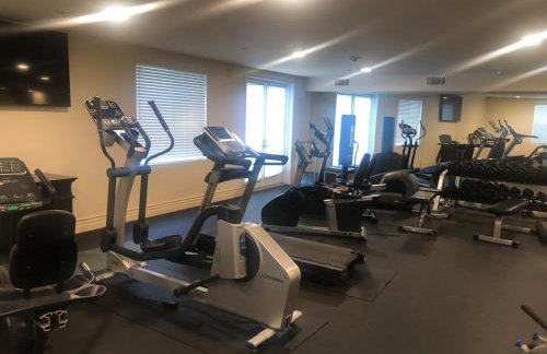 Studio City Chic Large Contemporary Condo - Foto 22