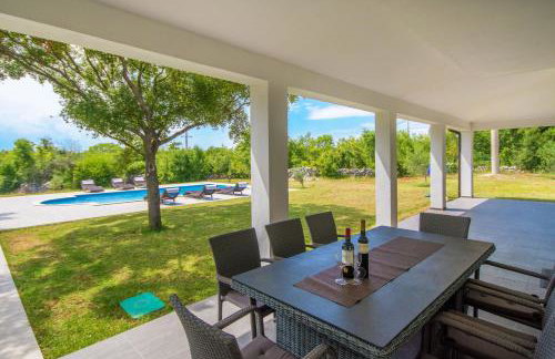 Villa Klara, beautiful and secluded villa close to the beach - Foto 28