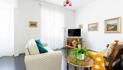 GuestHost - Station Oasis with Parking and Garden - Foto 4