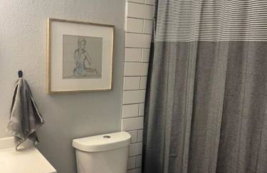 The Carolyn - 2 Bedroom Apt in Quilt Town, USA - Foto 13