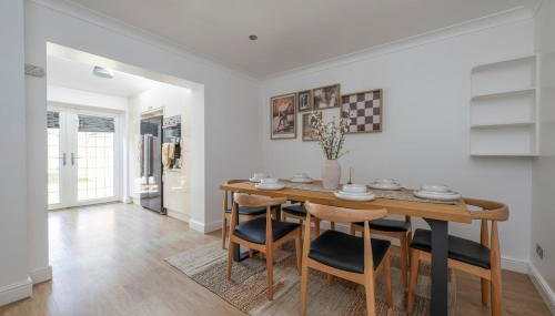 The Romford Oasis - Spacious 4 bedroom escape - Foto 4