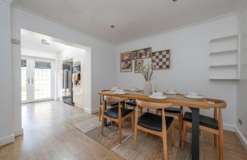 The Romford Oasis - Spacious 4 bedroom escape - Foto 4