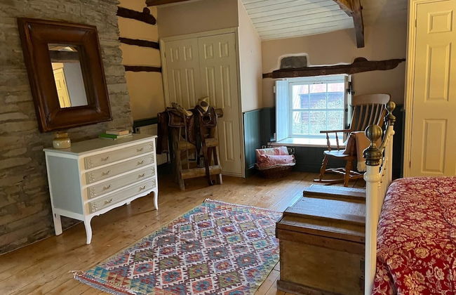 15th Century 6-bed Farmhouse, Sleeps 11, Pets Ok - Photo 5