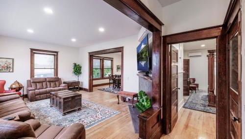 Mountain Manor Sandy HotTub, 3KingBeds, Ski Mt Hood - Foto 3