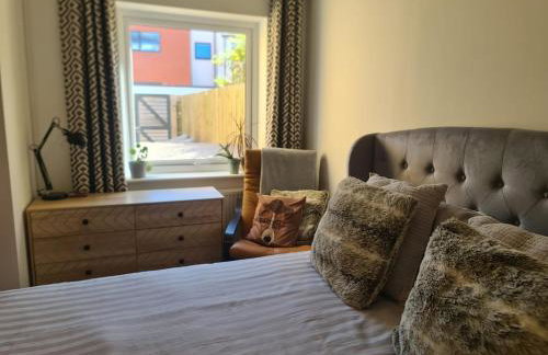 The Snuggery-Hot Tub-Free Parking-Accessible - Foto 12