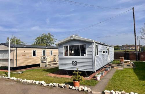 3-Bedroom Swift Caravan - Located in Uddingston, Glasgow at Maryville Caravan Site - Photo 1