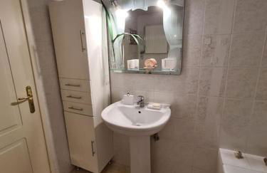 Άνετο, μεγάλο σπίτι κοντά στο μετρό - Foto 48