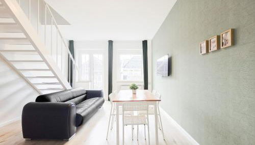 Tolstov Apartments - 4 Room Apartment - Maisonette - Balcony - 20 Min Messe DUS and Old Town DUS - Foto 3