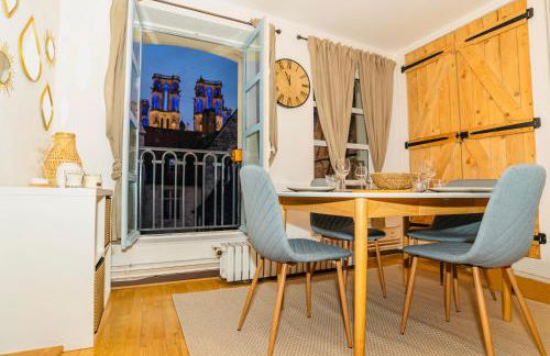 Nid douillet La Cour du Dauphin, Vue cathédrale imprenable - Foto 1