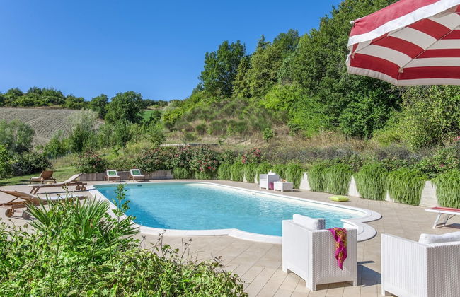 Beautiful Villa in Belforte All'isauro With Swimming Pool - Foto 80