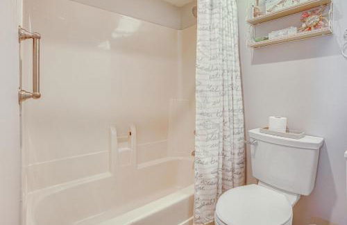 St Helena Island Condo - half Mi to Beach - Foto 18