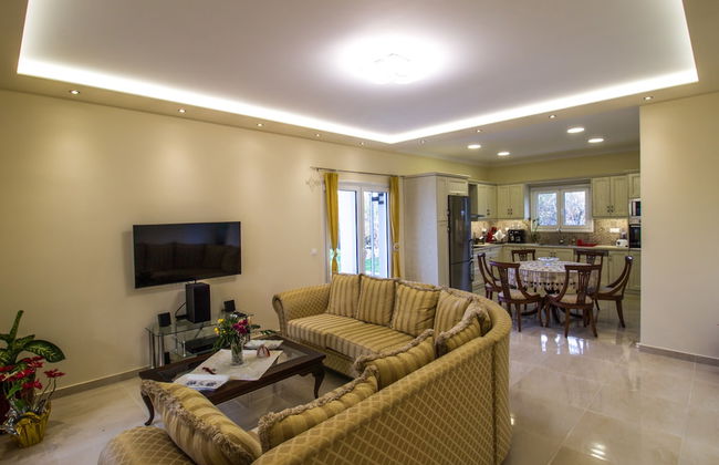 Alegria Holiday Home - Foto 13